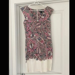 Size 8 French connection dress. Worn once. Perfect for spring 🌸